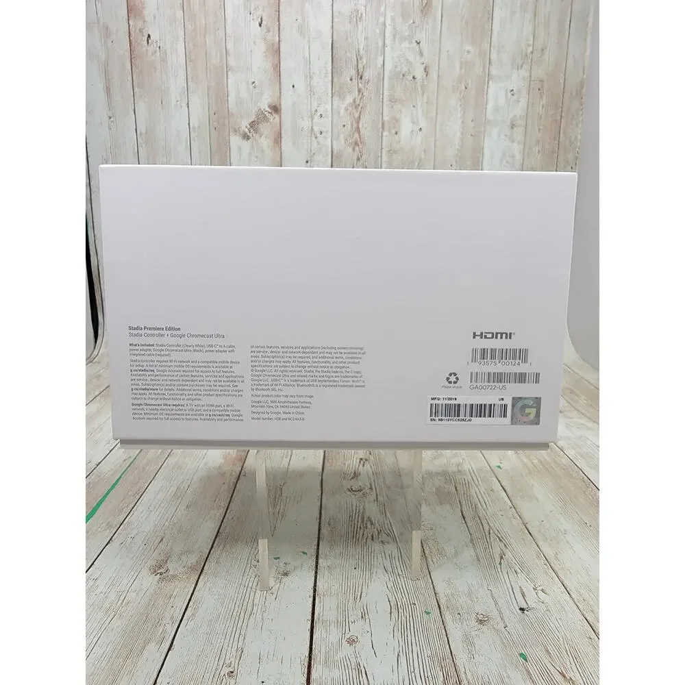 Google Stadia Premiere Edition Controller Chromecast Ultra Bundle White